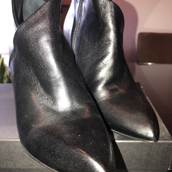 Size 6 Barneys New York black booties - Picture 3 of 5